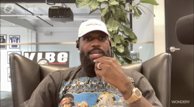 詹姆斯：你知道总决赛很独特 酒店房间外都有喇叭声和人们的喊声