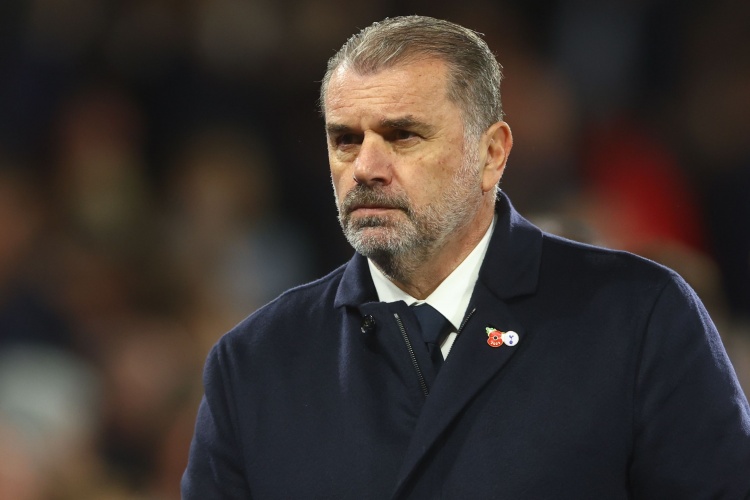 澳波怼记者：人们总贬损热刺，说我们不配这个不配那个