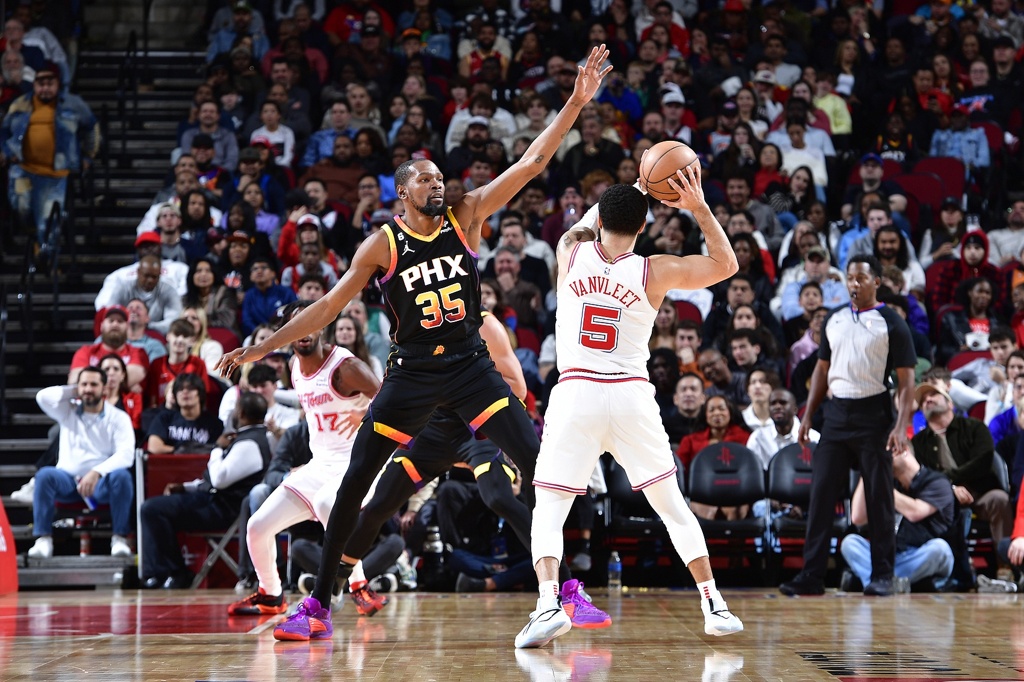 球队选项4489万！火记：预计范乔丹回归的消息将在未来几天内公布