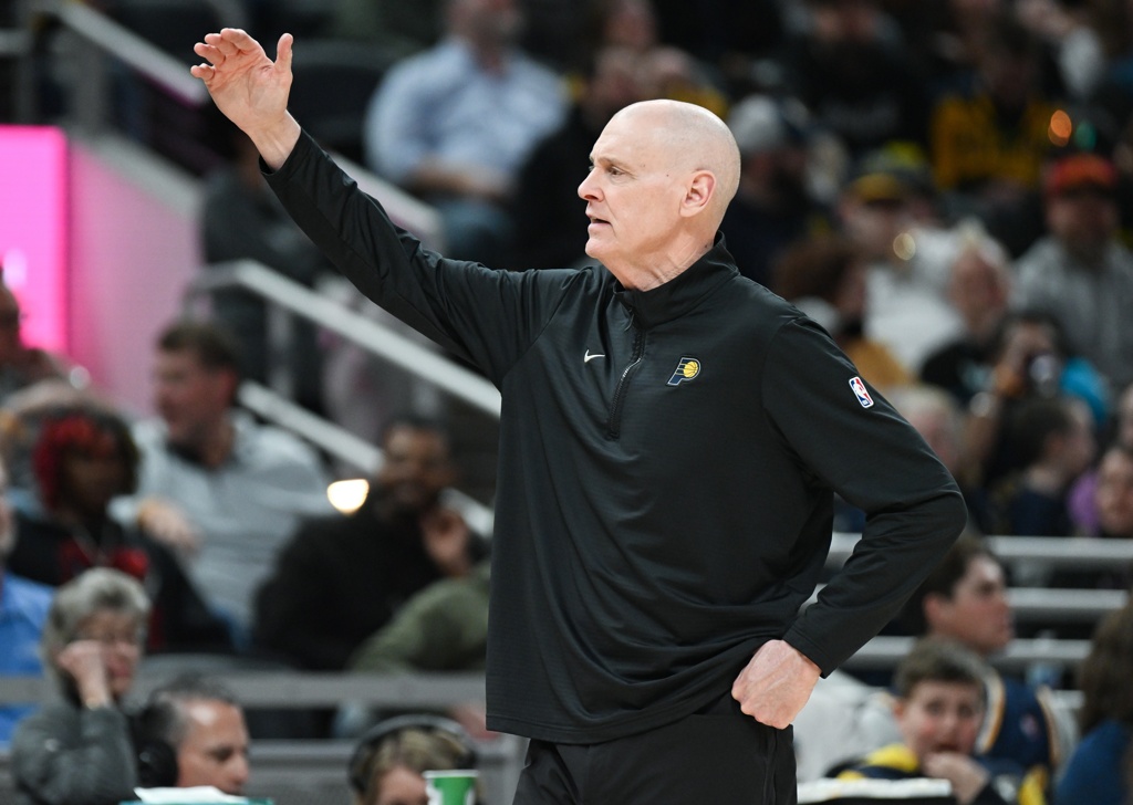 卡莱尔：我的执教深受音乐影响 一首曲子每次演奏都不同 篮球亦然