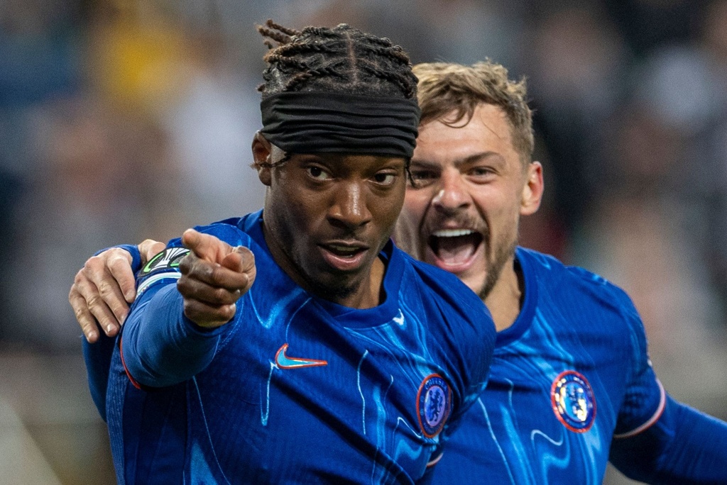 电讯报：马杜埃凯受枪手等队关注，他被认为今夏可能被出售