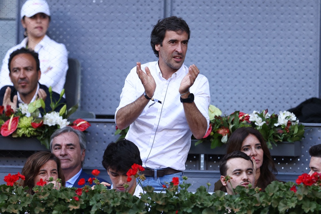 劳尔：我在短期内会有一些令人兴奋的机会和挑战，未来将重返皇马