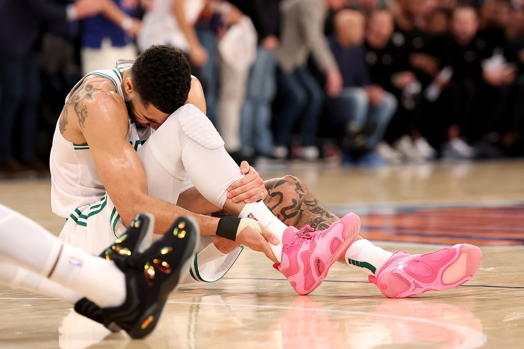 付政浩：塔图姆出场数同期NBA第一 疲惫大概率是跟腱断裂原因之一