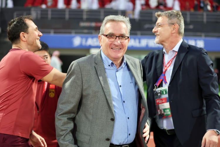 北青体育：伊万不排除带东亚杯 合同2027年到期&足协可据成绩终止